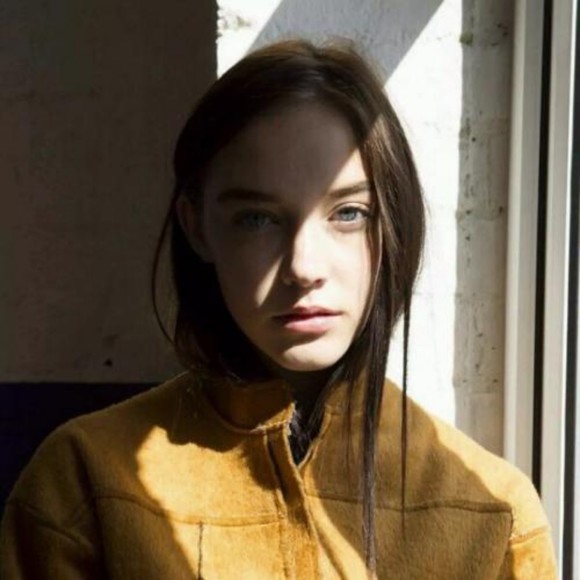 Meet your Posher, Hayley - Picture 1 of 1